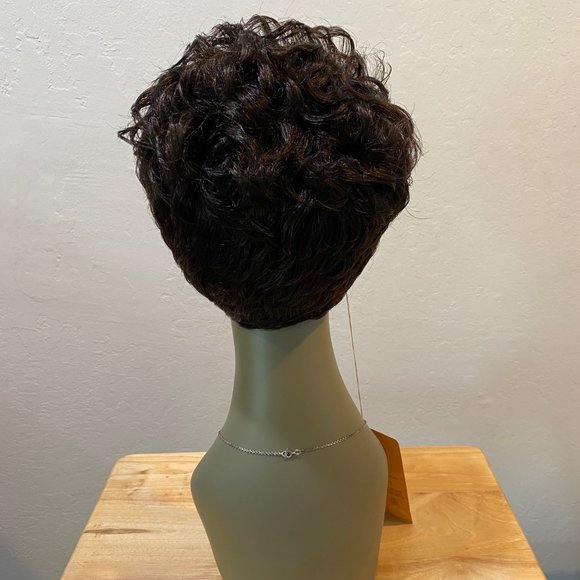 #126 IT'S A WIG PREMIUM SYNTHETIC WIG - Picture 3 of 7